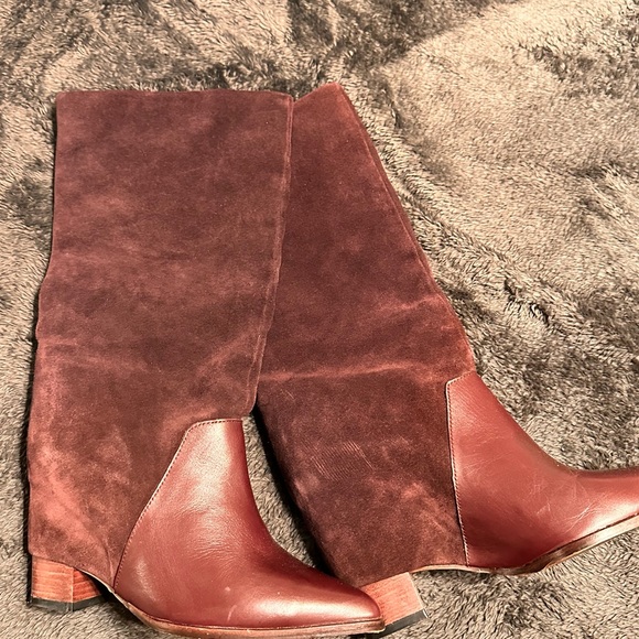 Hidden wedge bootie - Picture 4 of 4